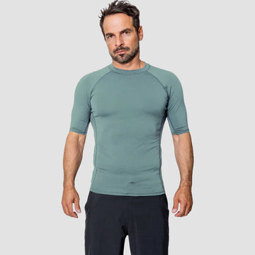 Mens Rashguard - Makin Waves Fuse Tight Fit Short Sleeve