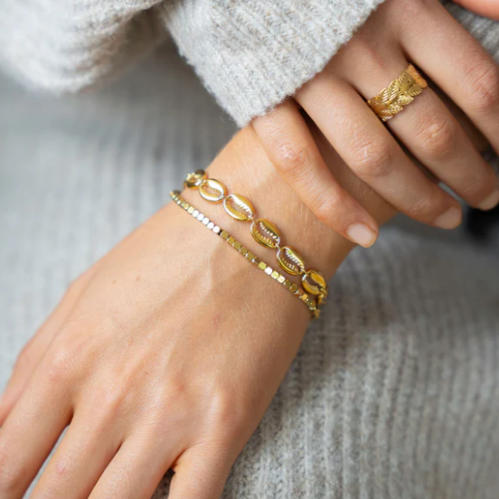 Bracelet - Salty Cali Puka Shells Bracelet
