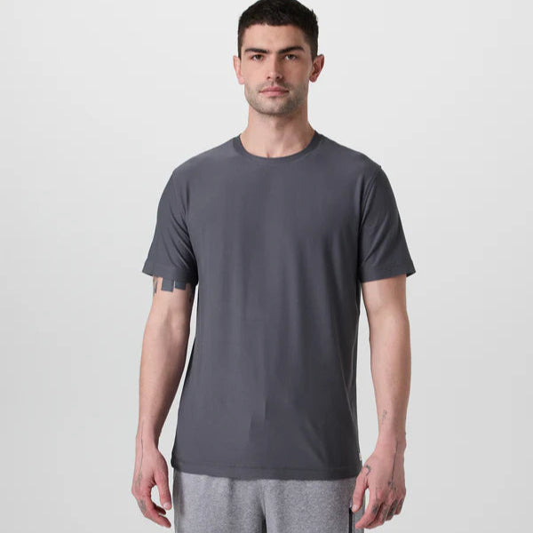 Mens Tee - Vuori Strato Tech Tee