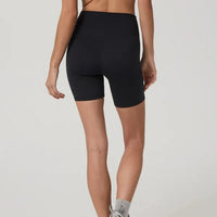 Ladies Short - Vuori All The Form 6" Short